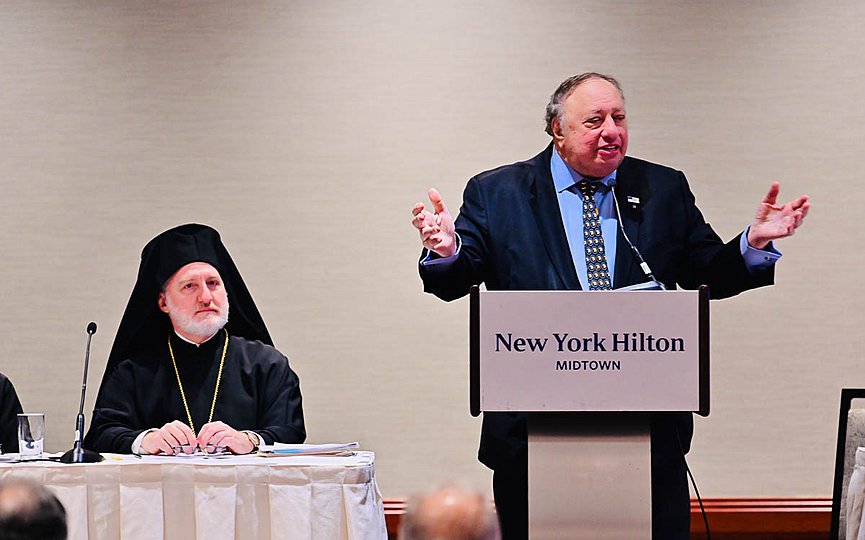 John Catsimatidis, Vice Chairman of Archdiocesan Council, is speaking about St. Nicholas at an October 17, 2019 meeting in New York Midtown Hilton New York. (Photo by GOA/ Dimitrios Panagos)