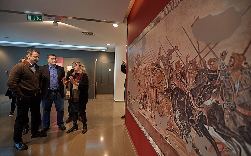 FILE- PM Kyriakos Mitsotakis visits the Archaeological Museum of Pella. (Photo by Eurokinissi/ Dimitris Papamitsos)